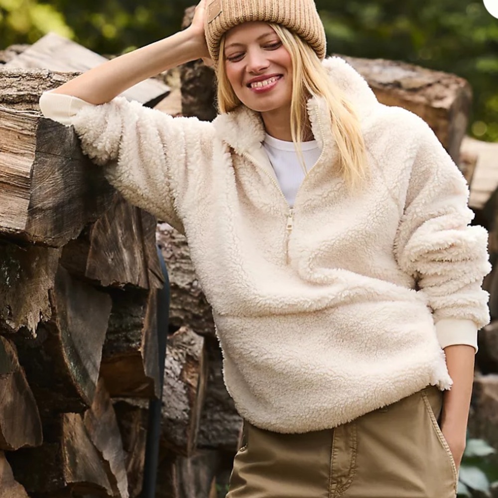 Beyond Yoga Cream Sherpa Half-Zip Pullover - Picture 3 of 13